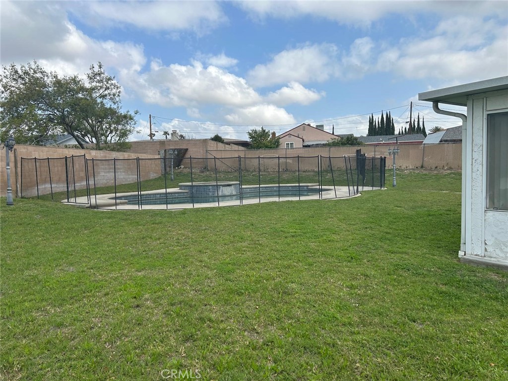 9050 Dumond Drive Property Photo 2