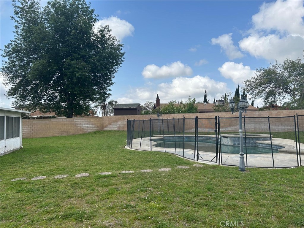 9050 Dumond Drive Property Photo 7