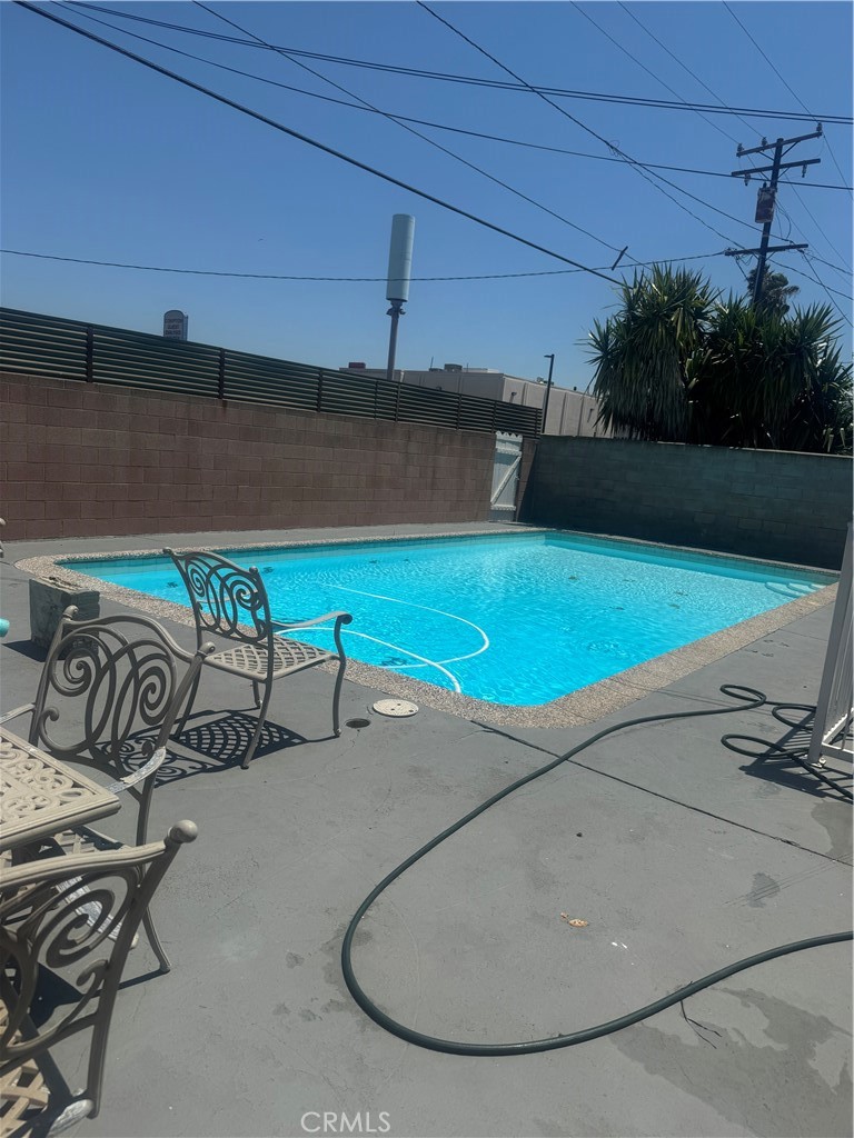404 Poinsettia Property Photo 1