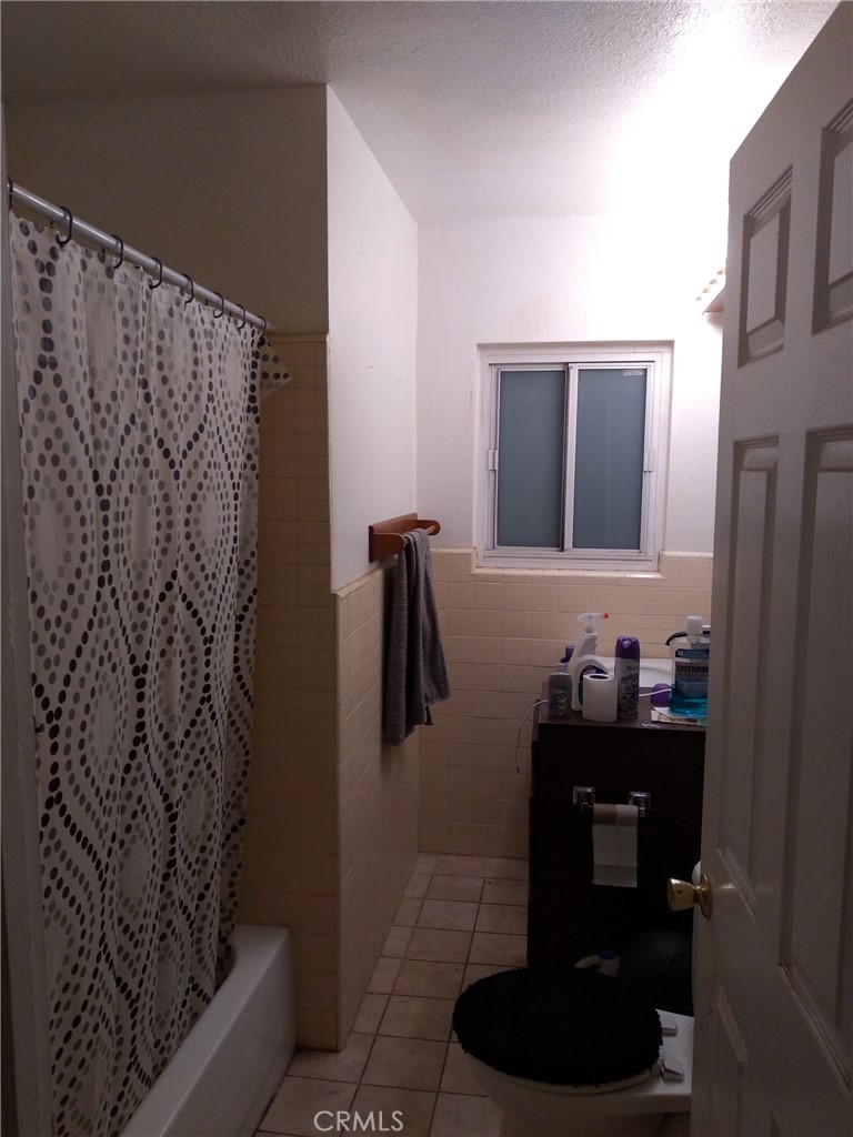 2010 W 85th Property Photo 13