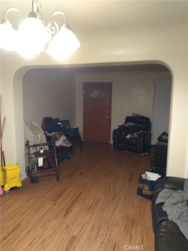 2010 W 85th Property Photo 15