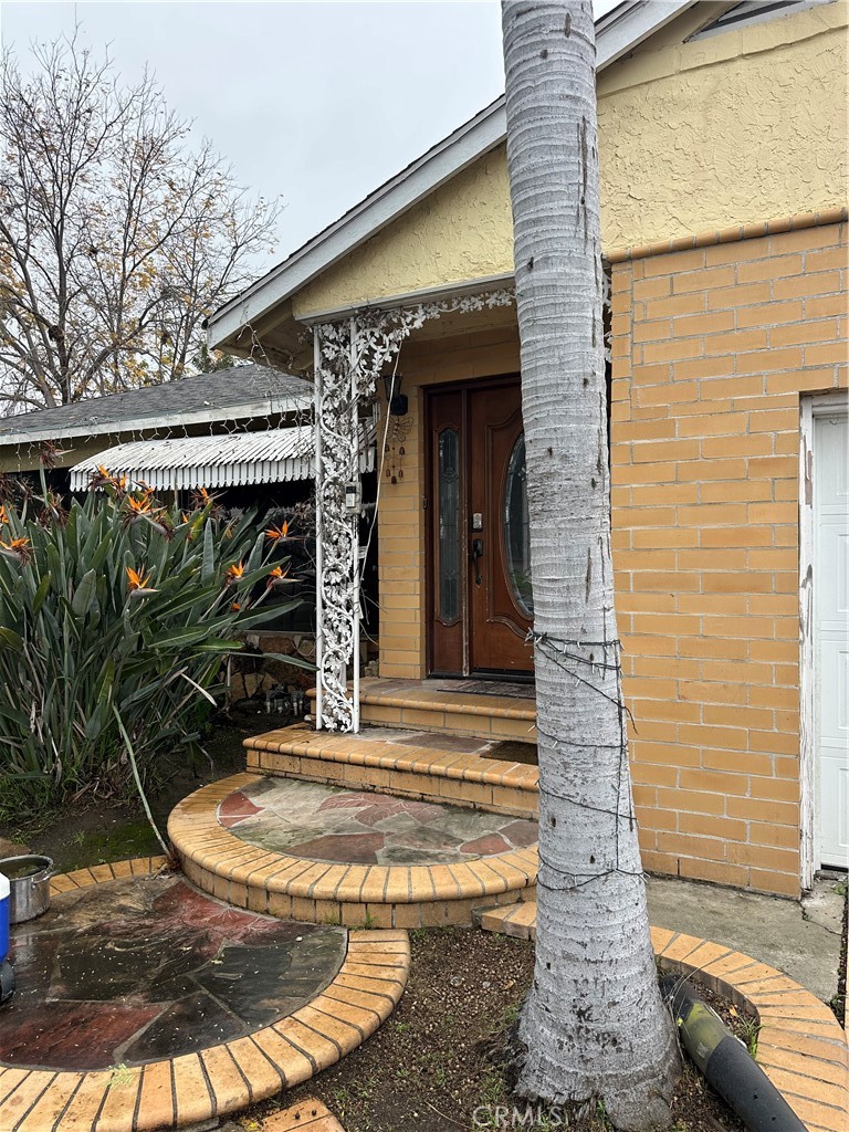 12929 S Central Property Photo 3