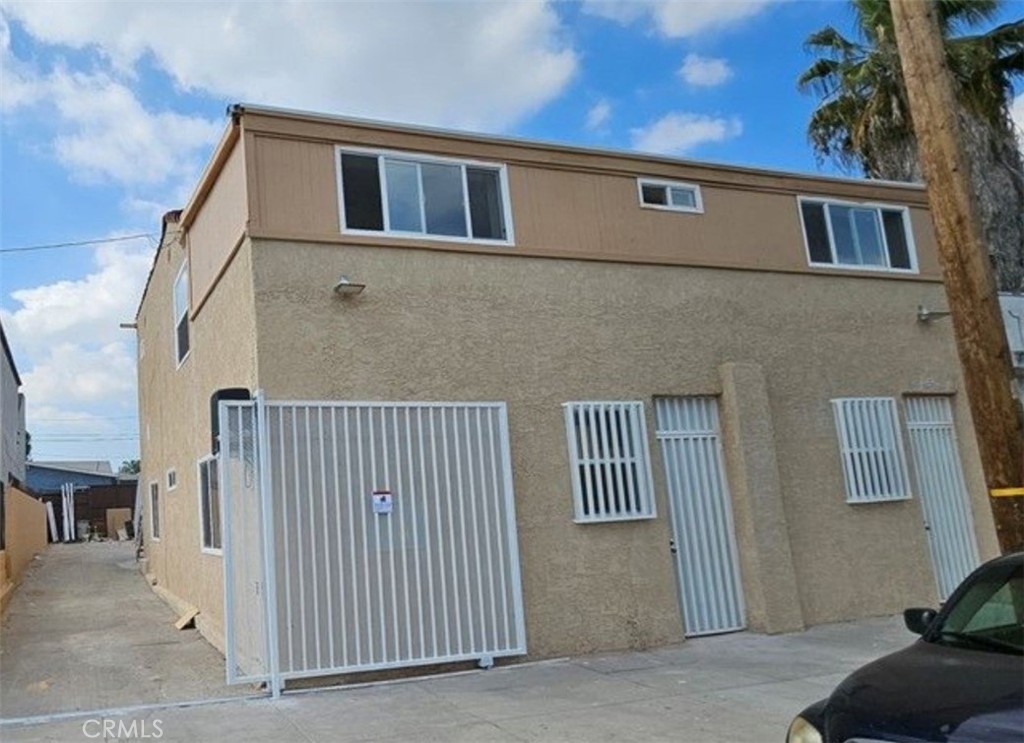9705 S Normandie Property Photo 1