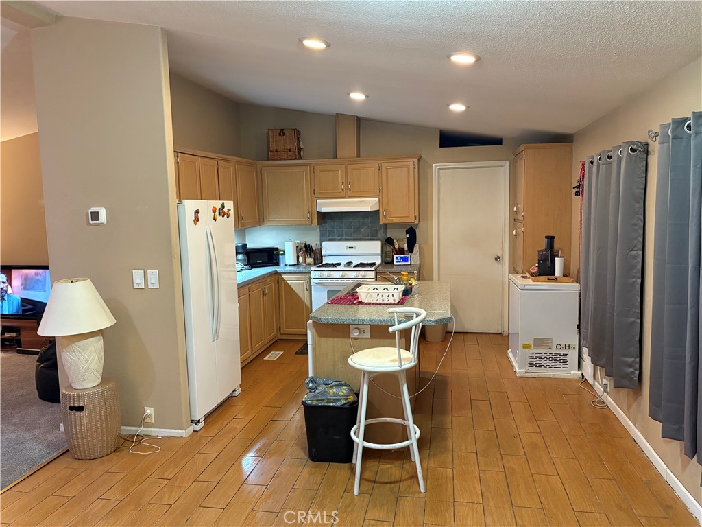 6601 Eucalyptus Property Photo 11