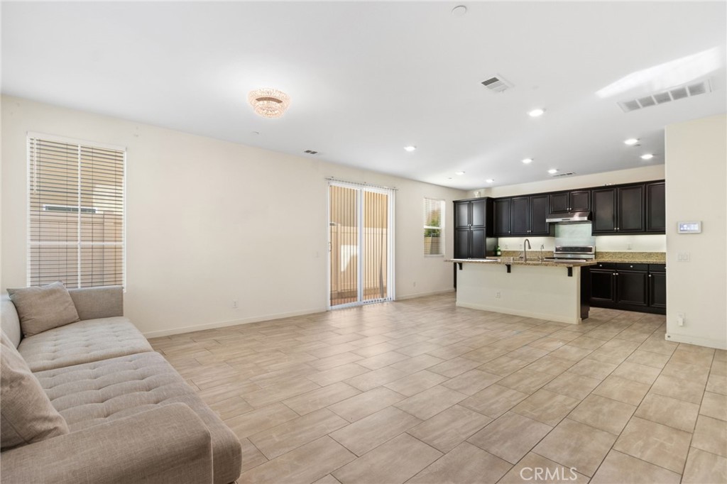 21056 Blossom Way Property Photo 16