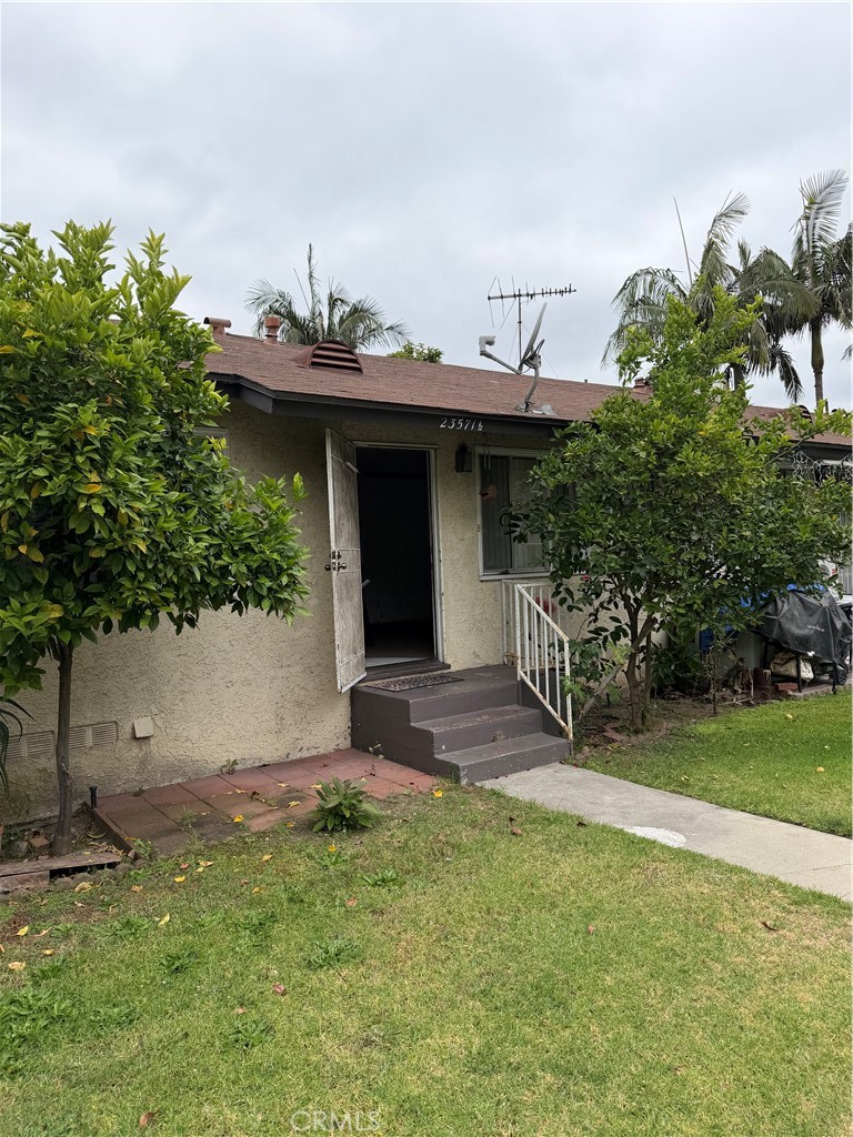 23571 1/2 Maribel Property Photo 5