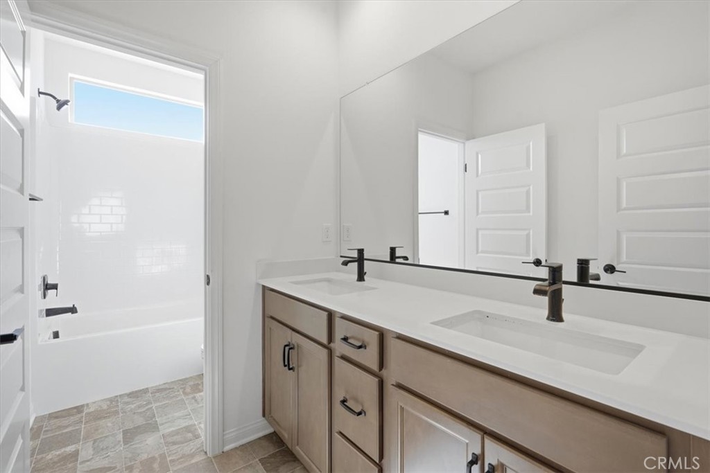 25069 Desert Sage Drive Property Photo 13