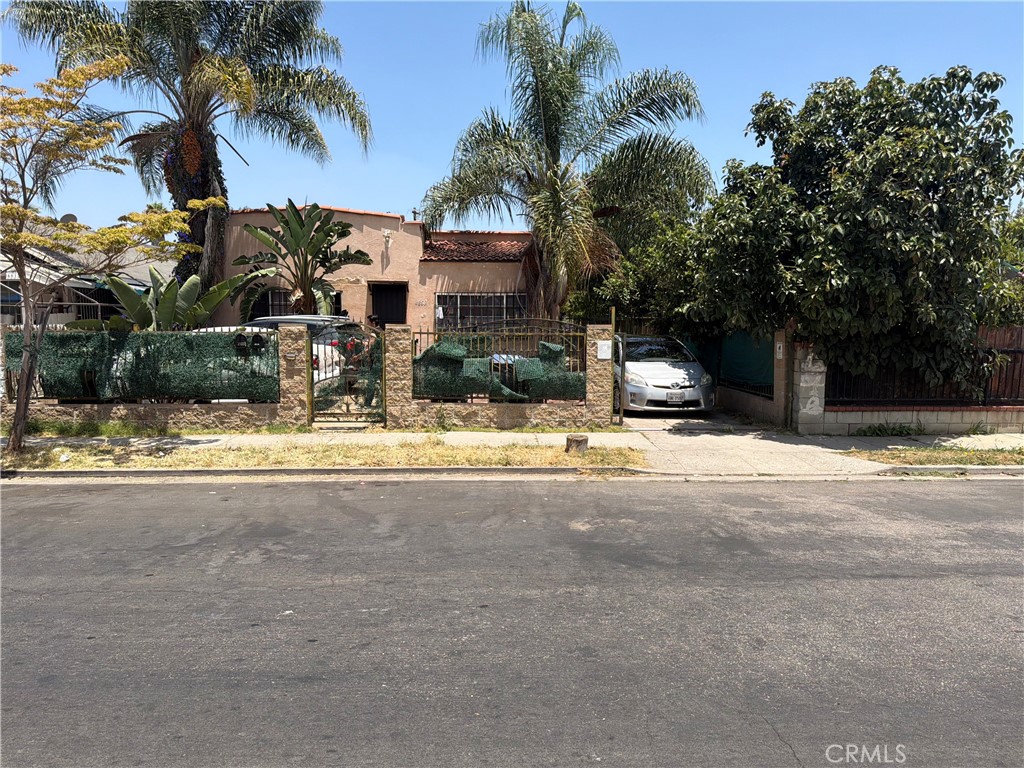 4809 Pickford Property Photo 1