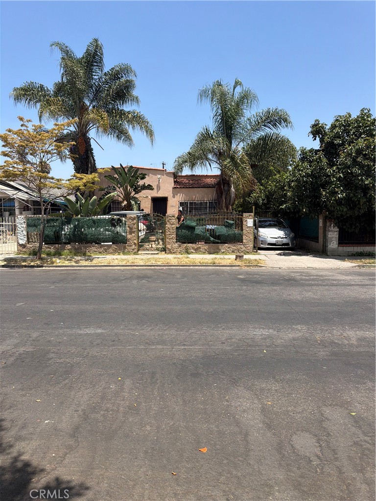 4809 Pickford Property Photo 2