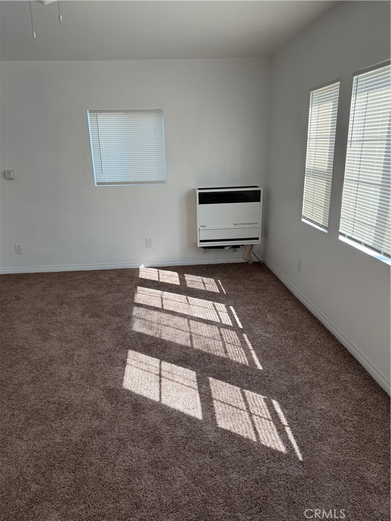 1323 Walnut Ave Property Photo 8
