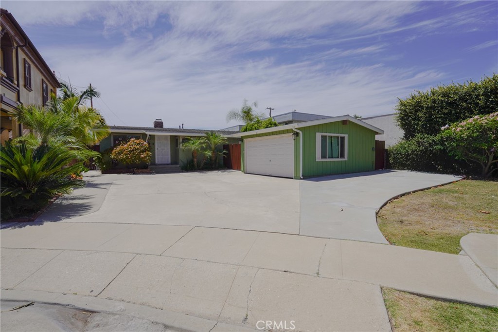 17513 Wilton Place Property Photo 1