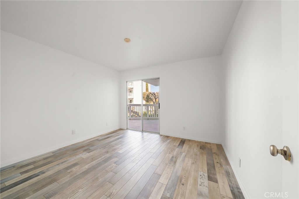 650 The Village 106 Property Photo 16