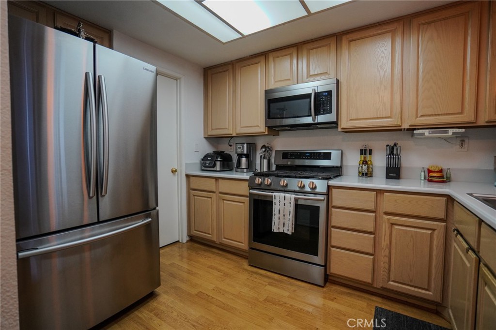 15735 Nordhoff 26 Property Photo 3