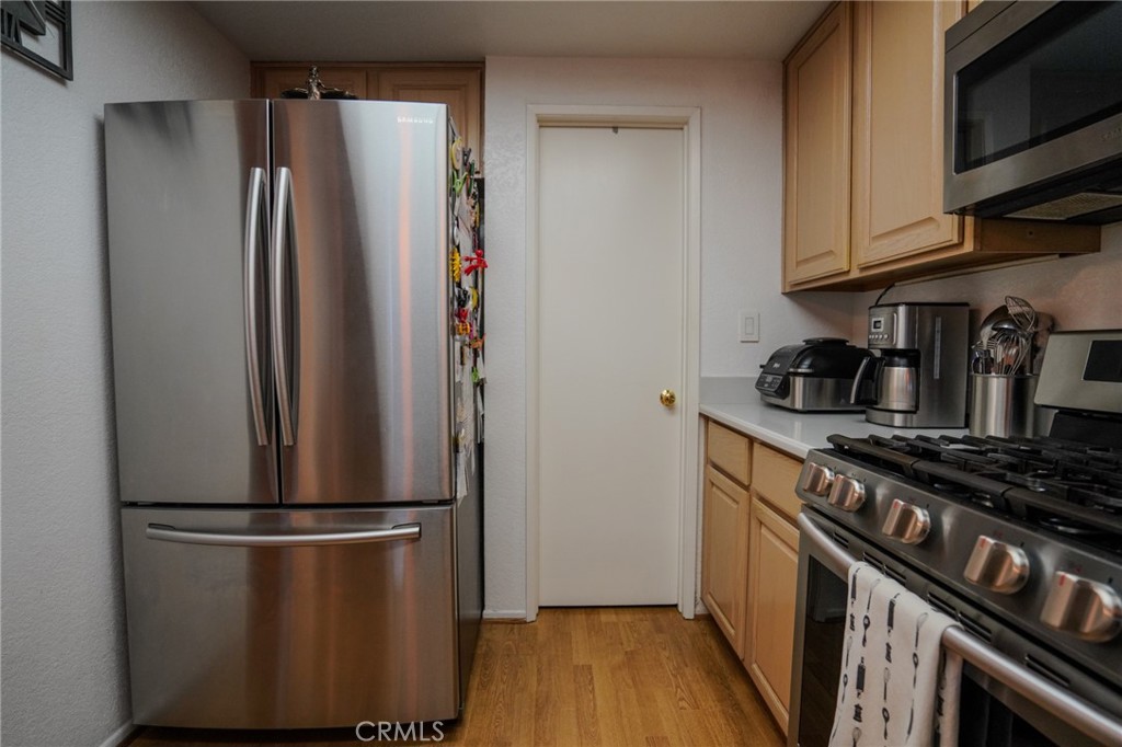 15735 Nordhoff 26 Property Photo 4