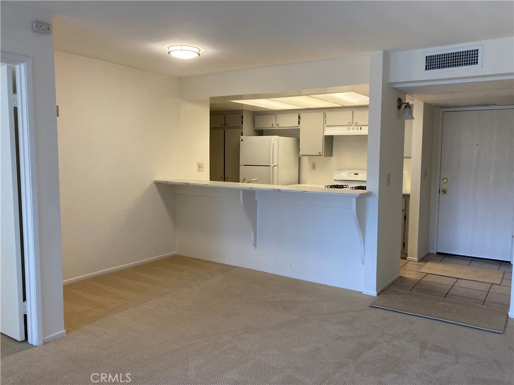 8505 Columbus Avenue 111 Property Photo 5