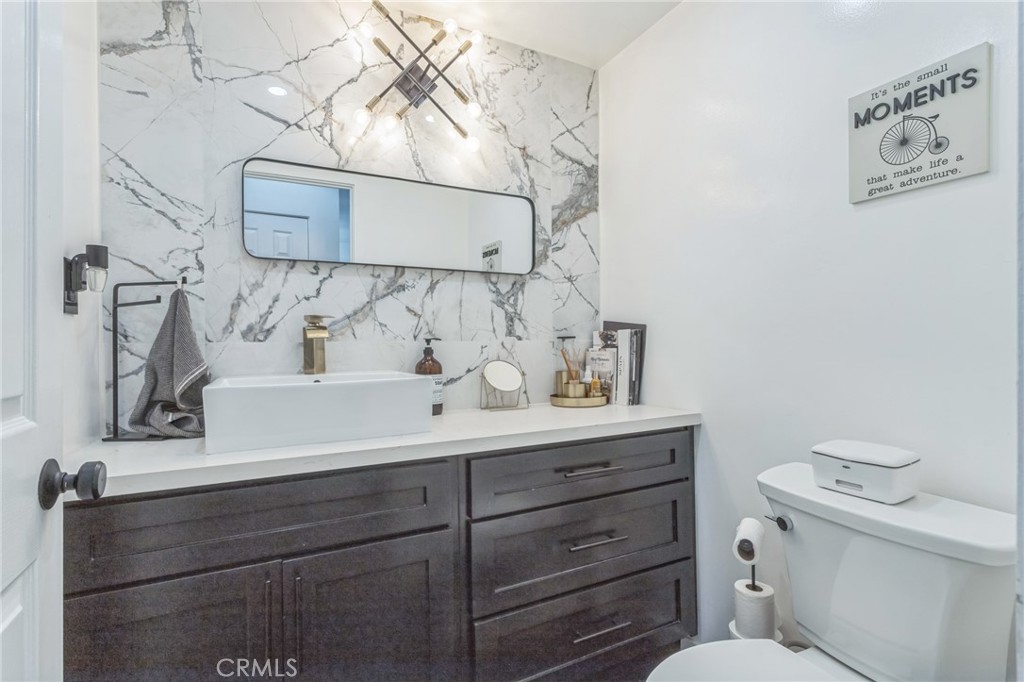 4260 Cedros D Property Photo 8