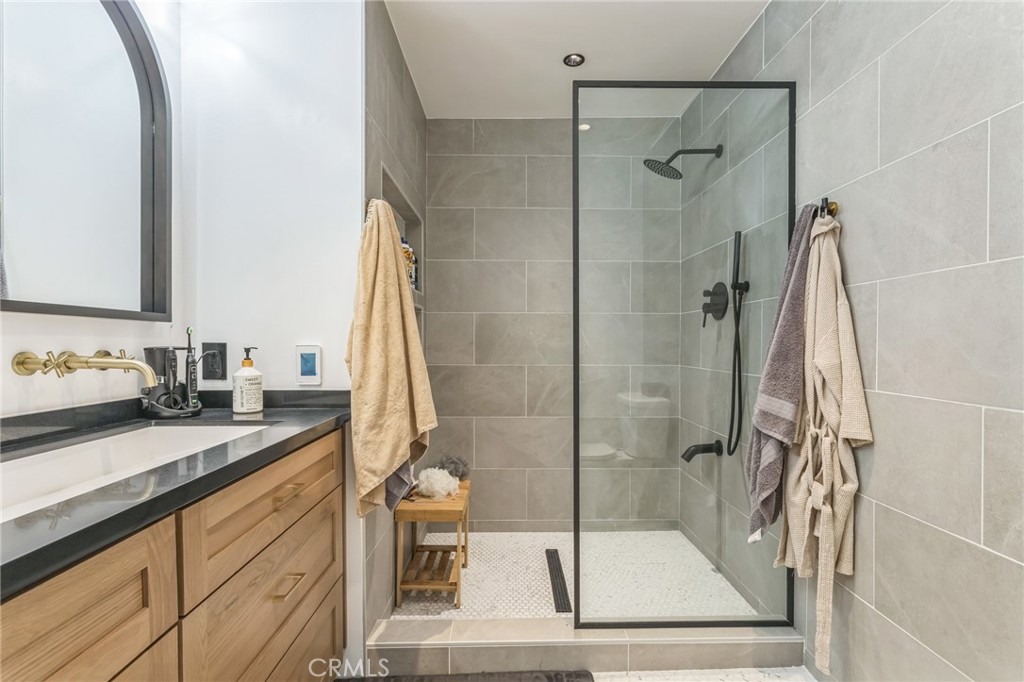 4260 Cedros D Property Photo 12