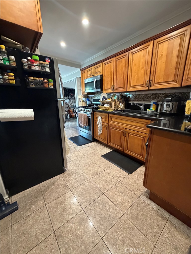 720 W 135th Street Property Photo 11