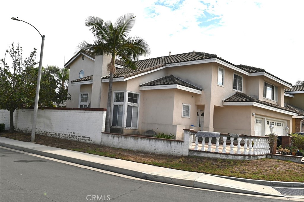 4742 Corsica Property Photo 5