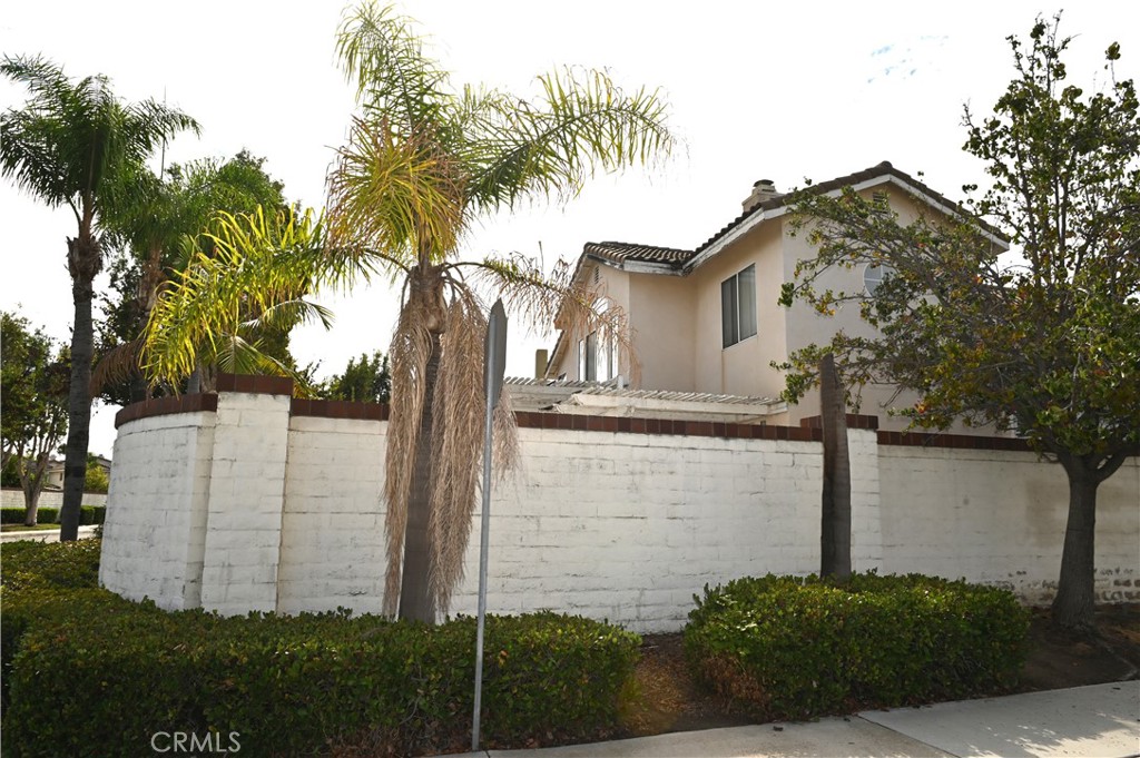 4742 Corsica Property Photo 6