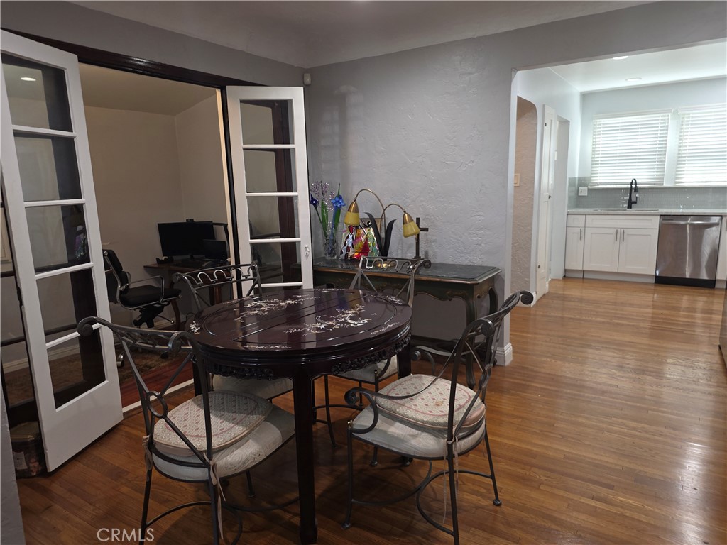 1902 W 65th Property Photo 11