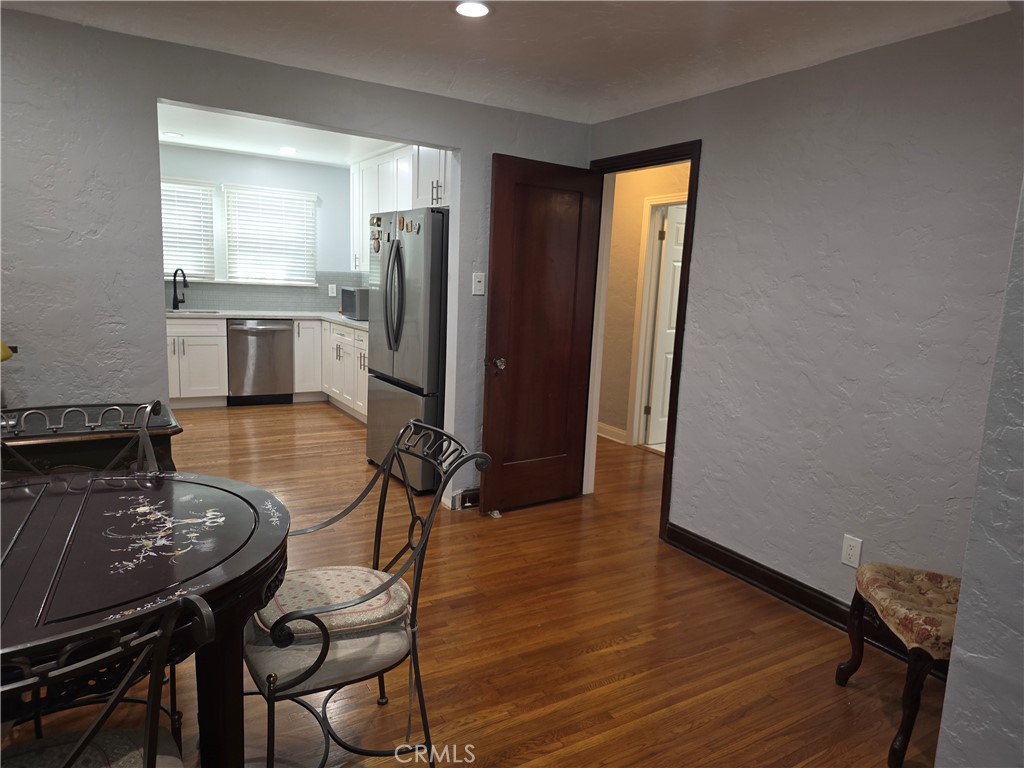 1902 W 65th Property Photo 12