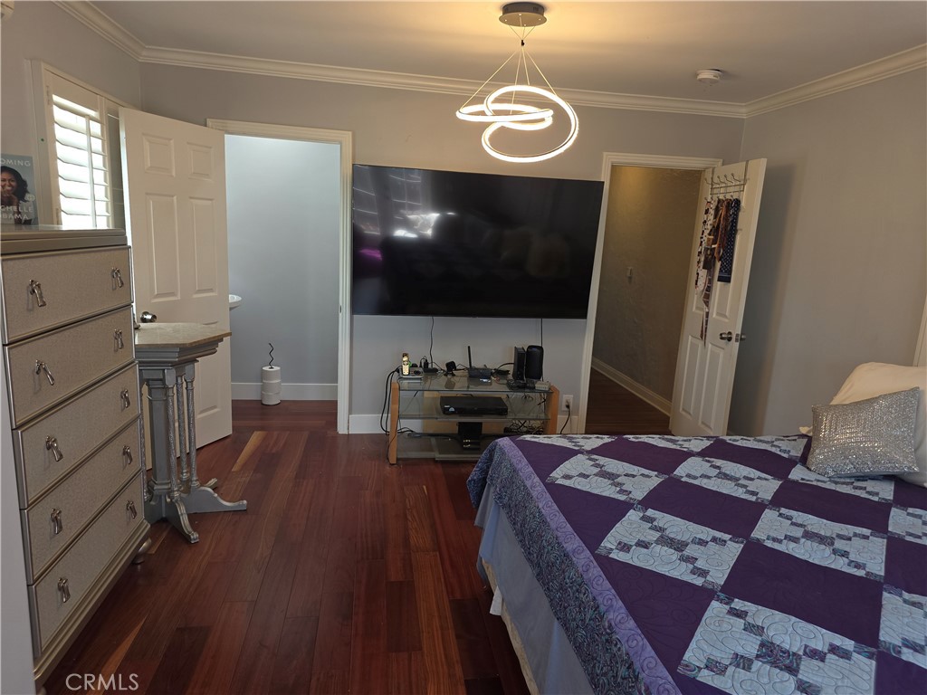1902 W 65th Property Photo 16