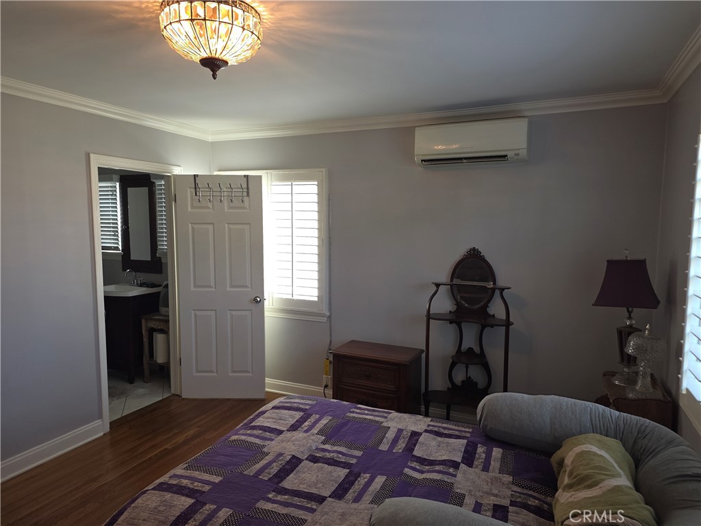 1902 W 65th Property Photo 23