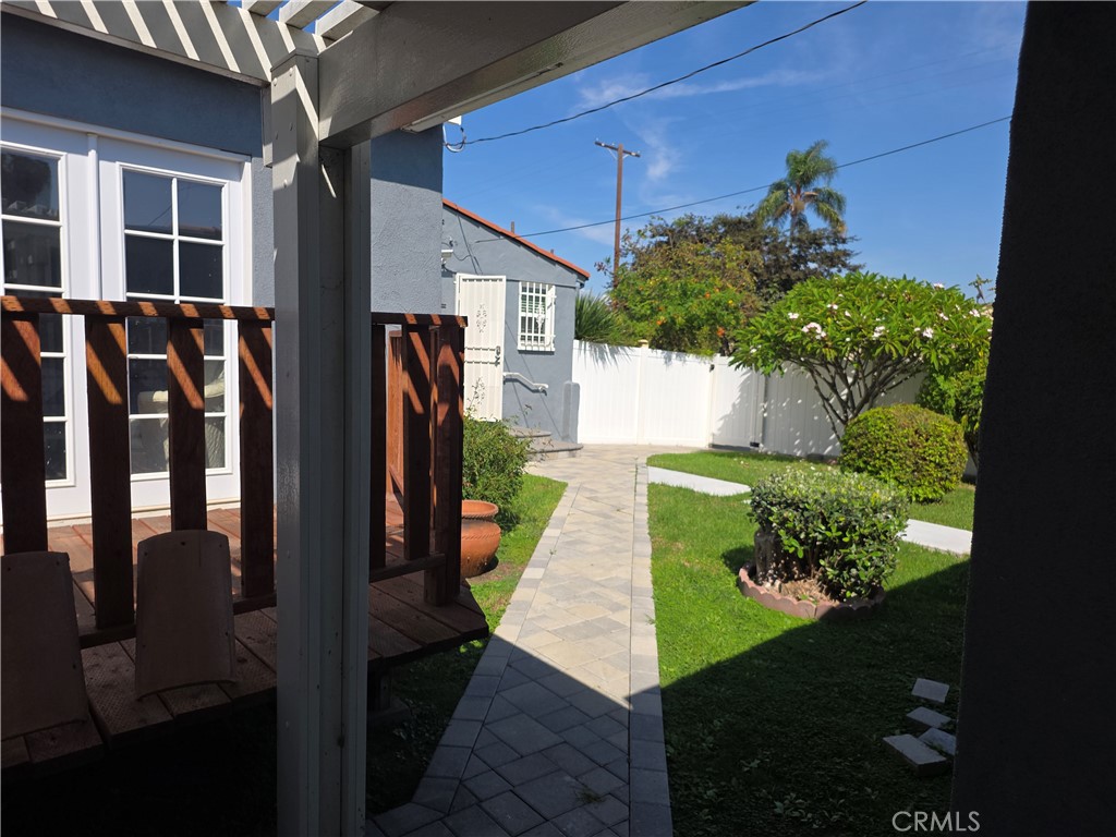 1902 W 65th Property Photo 30