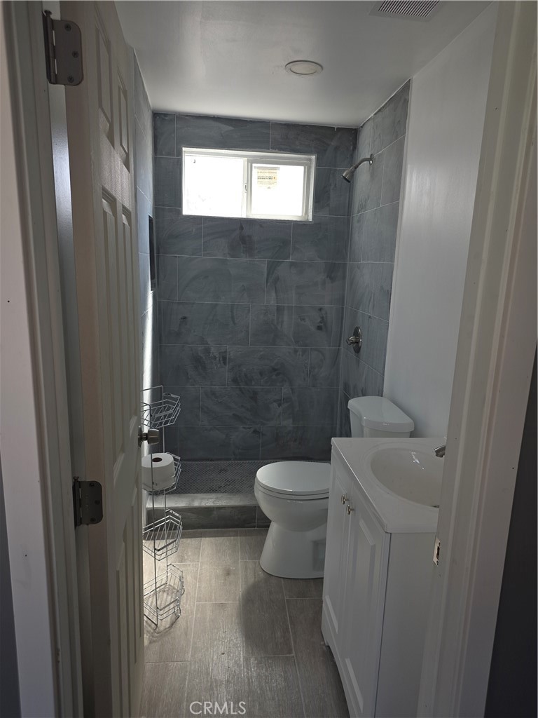 1902 W 65th Property Photo 33