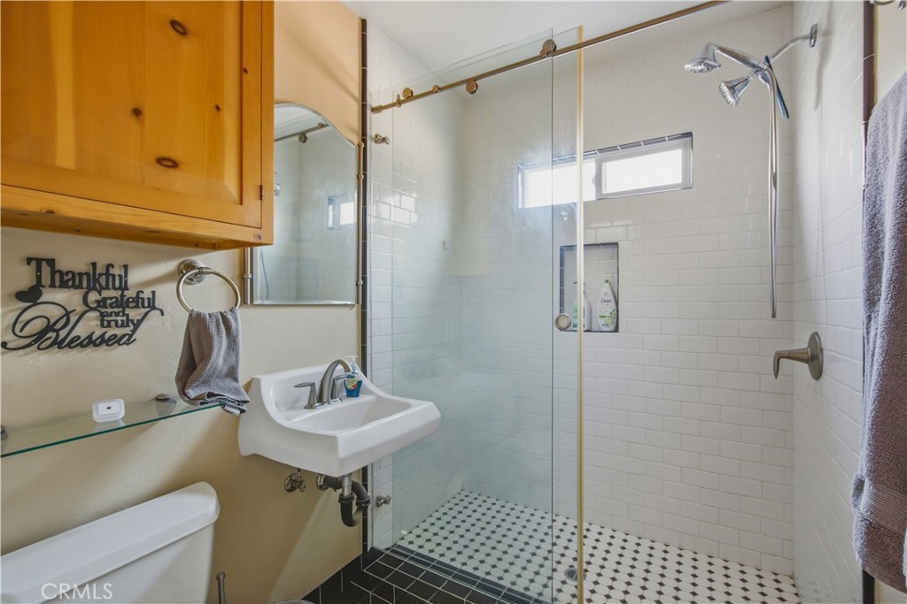 2151 E Spaulding Court Property Photo 25