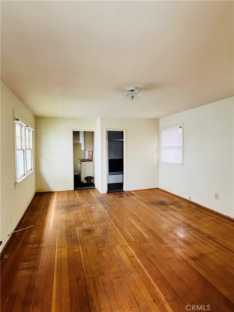 652 Navy Street Property Photo 19