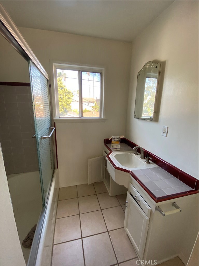 433 W Manchester A Property Photo 16