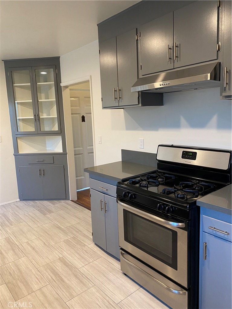 433 W Manchester A Property Photo 27