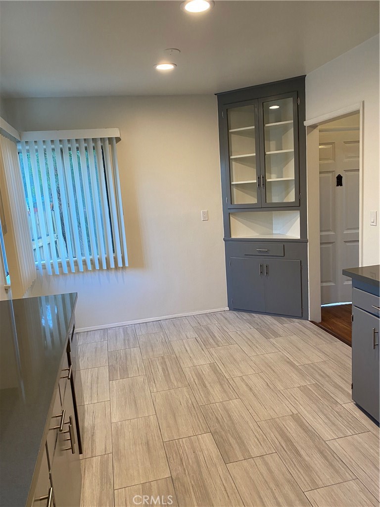 433 W Manchester A Property Photo 28