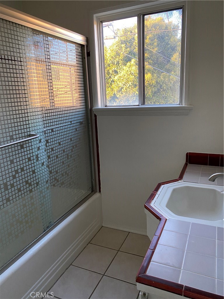 433 W Manchester A Property Photo 47