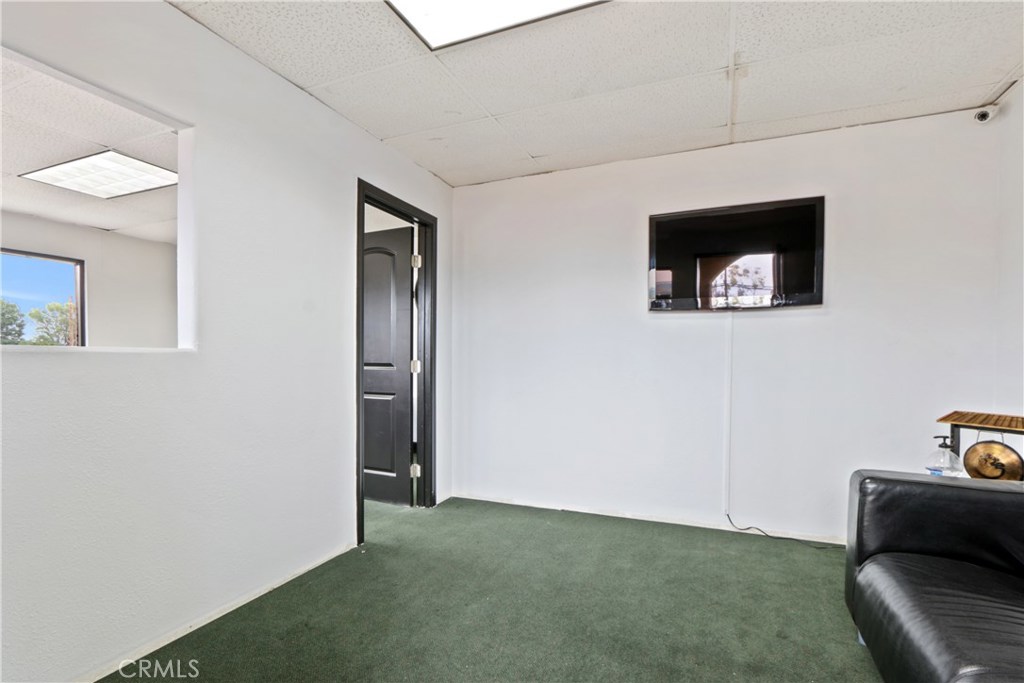 3668 Santa Fe Avenue Property Photo 5