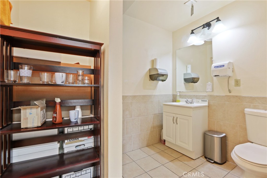 3668 Santa Fe Avenue Property Photo 11