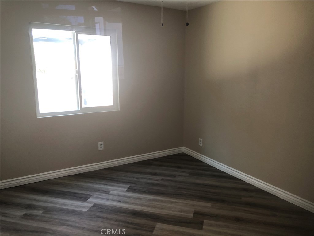 24266 Groven Lane Property Photo 11
