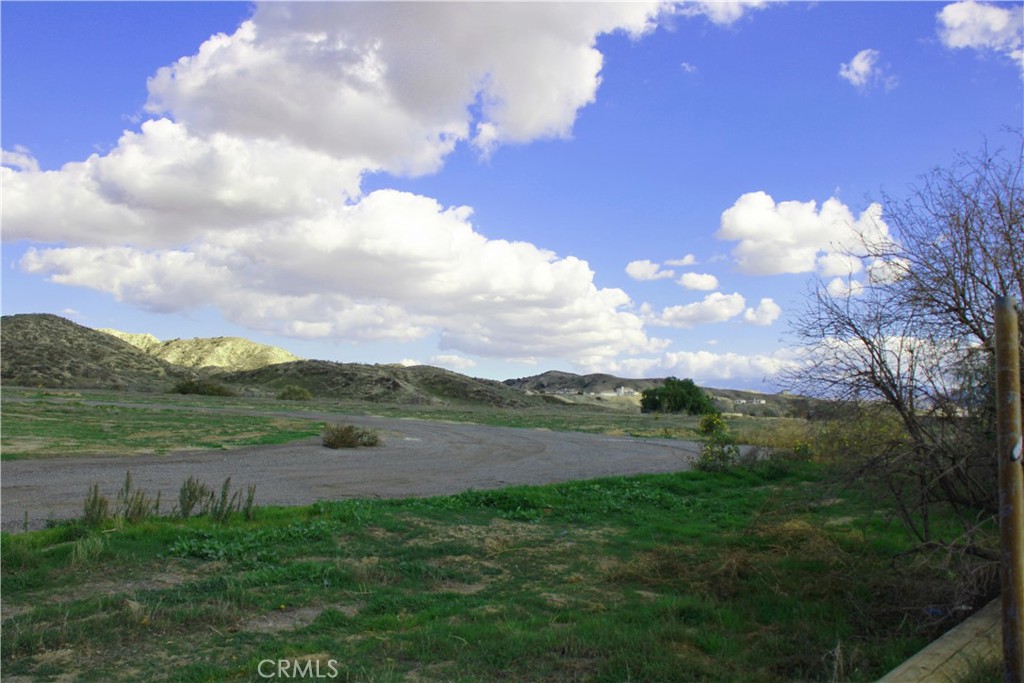 40 Gilman Springs Property Photo 7