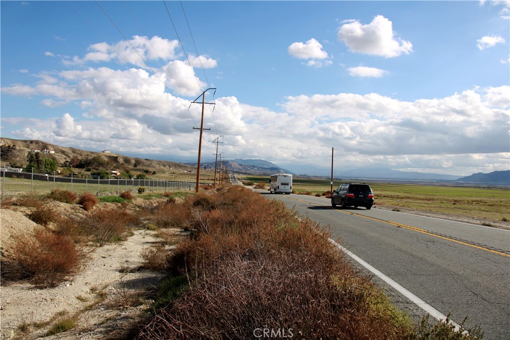 40 Gilman Springs Property Photo 8