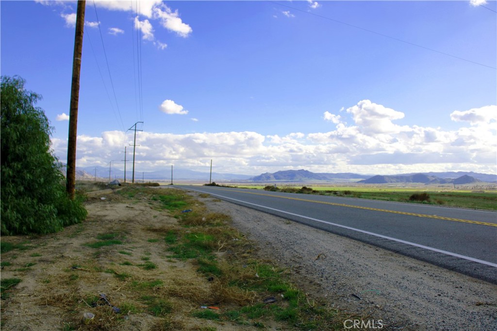 40 Gilman Springs Property Photo 10