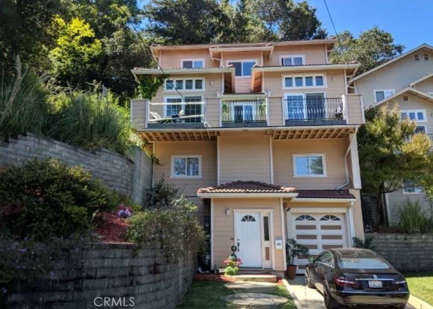 6193 Oakdale Avenue Property Photo 1