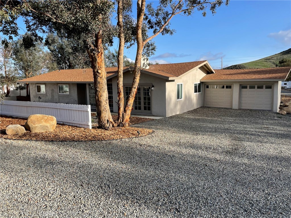 28750 Pierce Avenue Property Photo 6