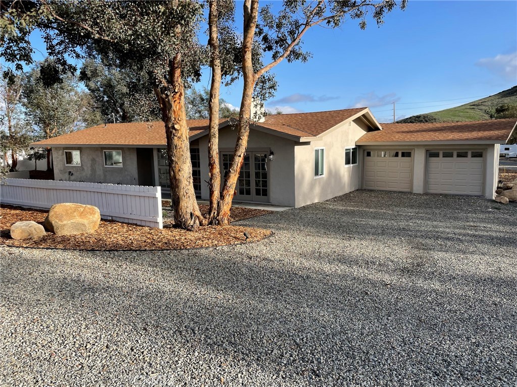 28750 Pierce Avenue Property Photo 6