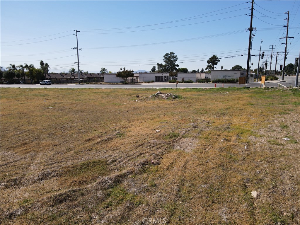 6909 Victoria Avenue A Property Photo 19