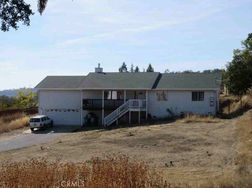 3320 Crowell Lane Property Photo 1