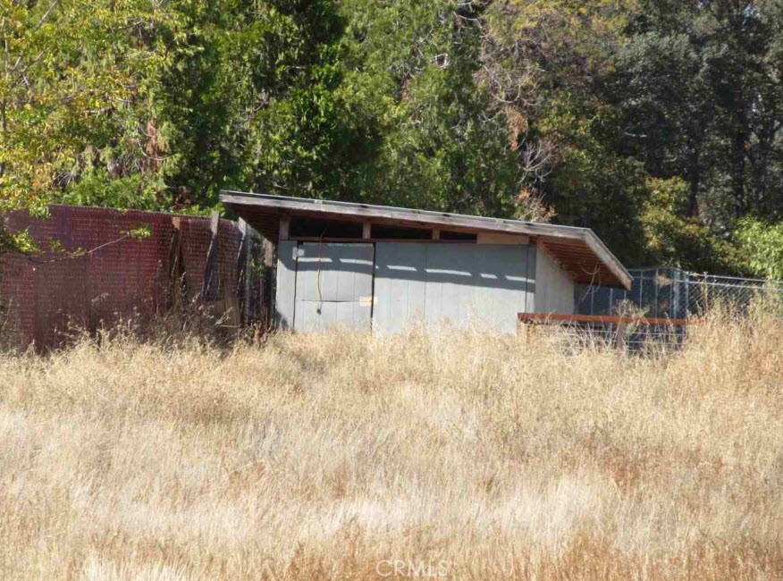 3320 Crowell Lane Property Photo 4