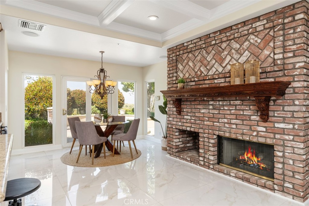6863 Canyon Hill Drive Property Photo 7