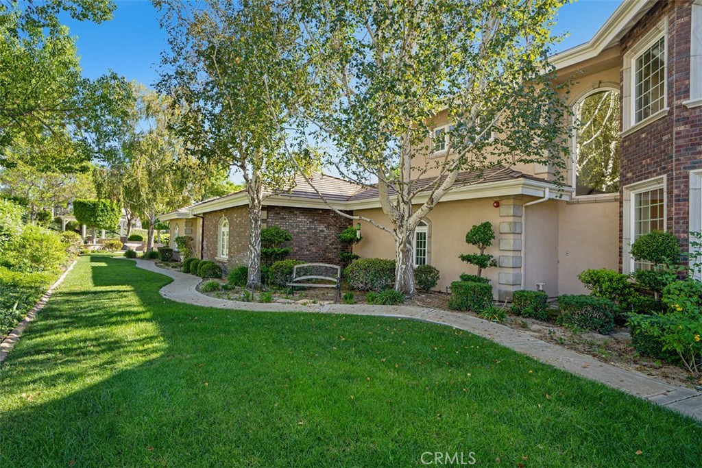 6863 Canyon Hill Drive Property Photo 22